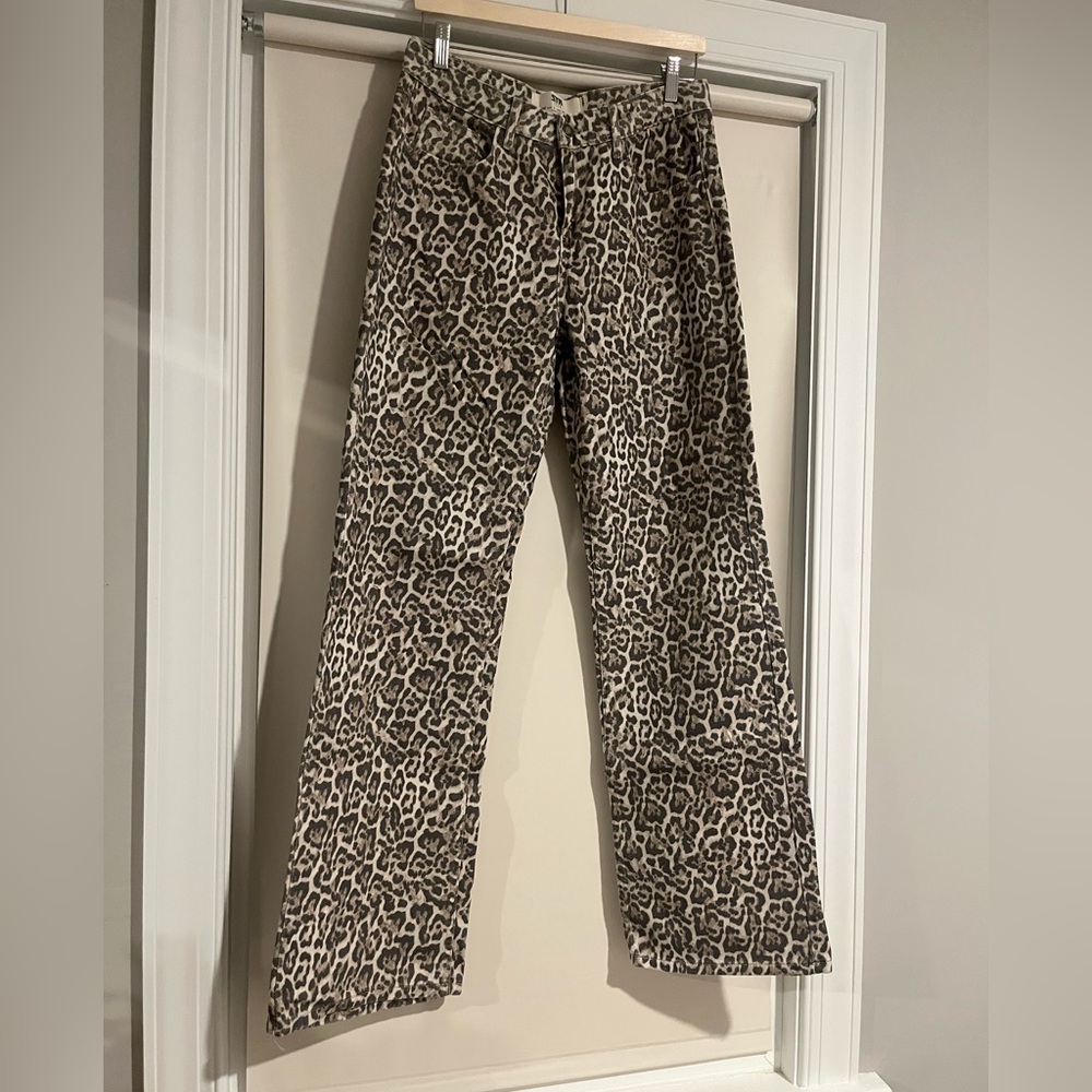 Stradivarius Leopard Jeans